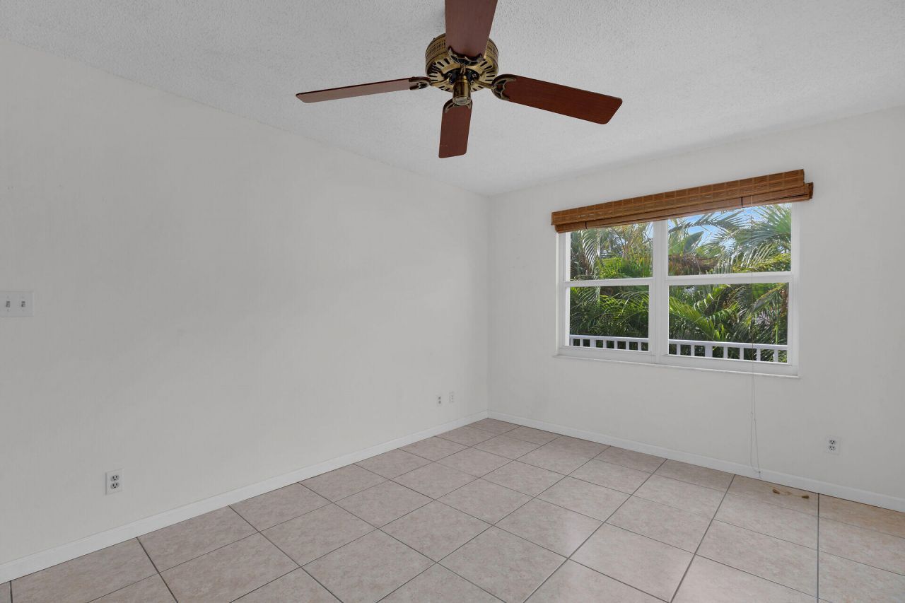 17326 Jamaica Lane, Sugarloaf, FL 33042 Photo