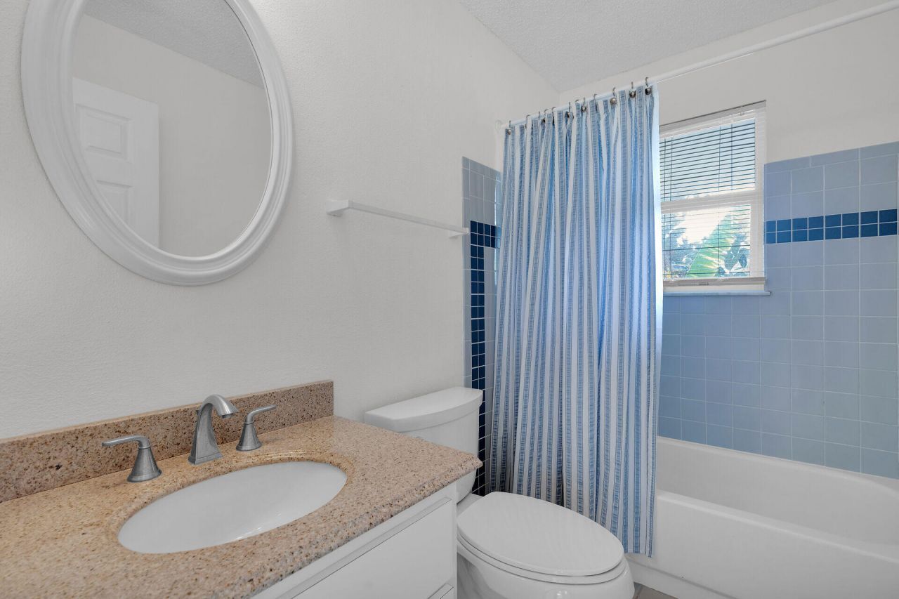 17326 Jamaica Lane, Sugarloaf, FL 33042 Photo