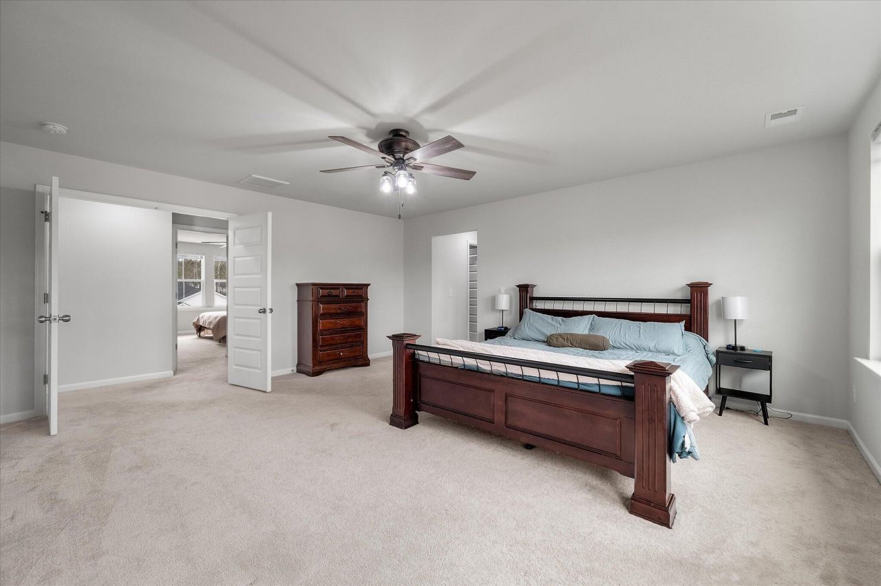 87 Red Bluff Street Photo 20