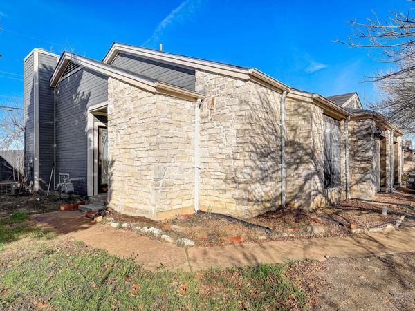 1406 Hyridge Circle, Round Rock, TX 78664