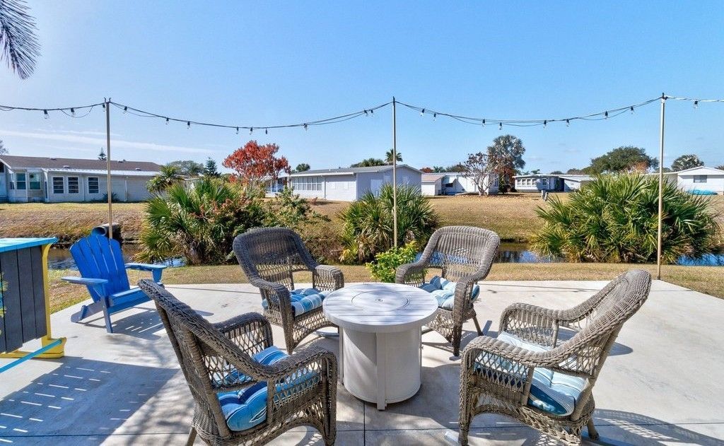 723 Barefoot Boulevard, Sebastian, FL 32976 Photo