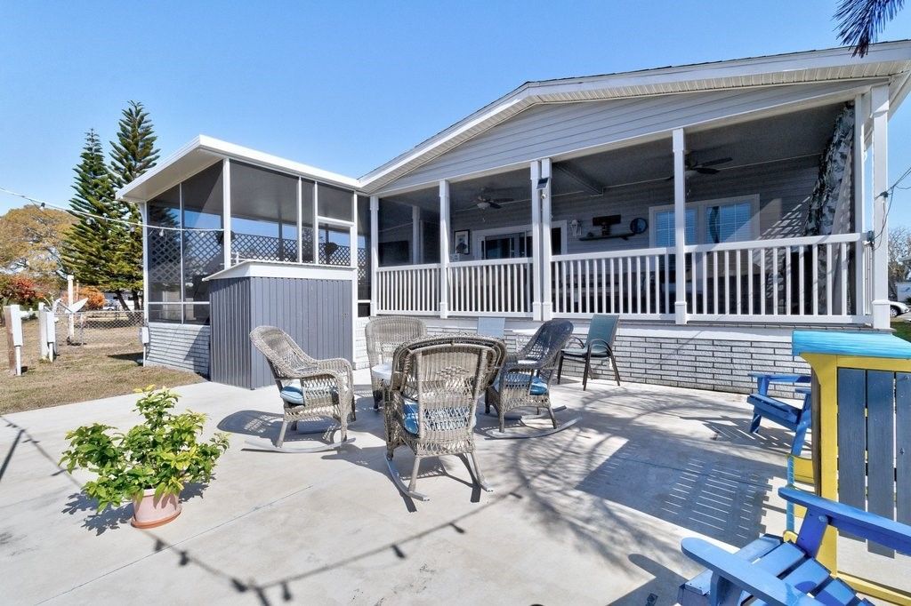 723 Barefoot Boulevard, Sebastian, FL 32976 Photo