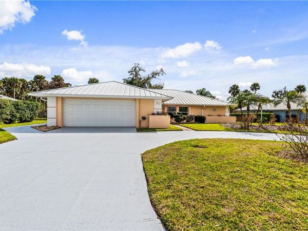 21 Forest Park Drive, Vero Beach, FL 32962