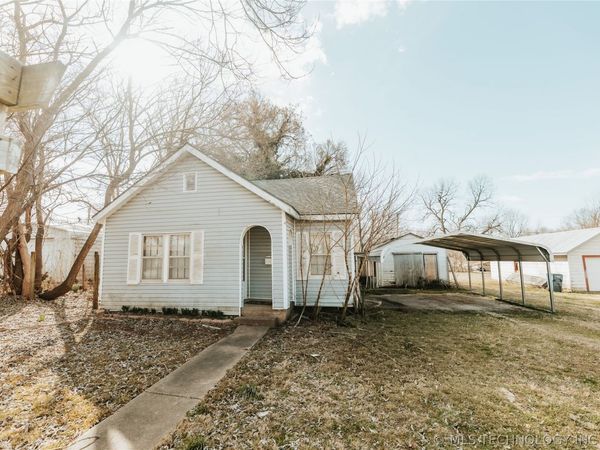 704 E Caddo Street , Cleveland, OK 74020