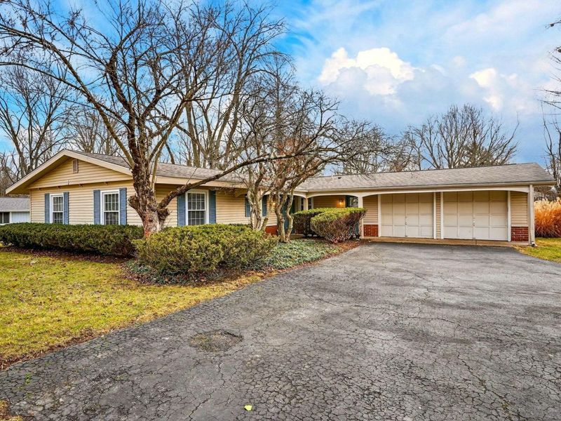 4260 Darbyshire Court, Hilliard, OH 43026 Photo 3