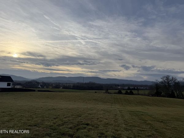 3126 Davis Ford Rd, Maryville, TN 37804