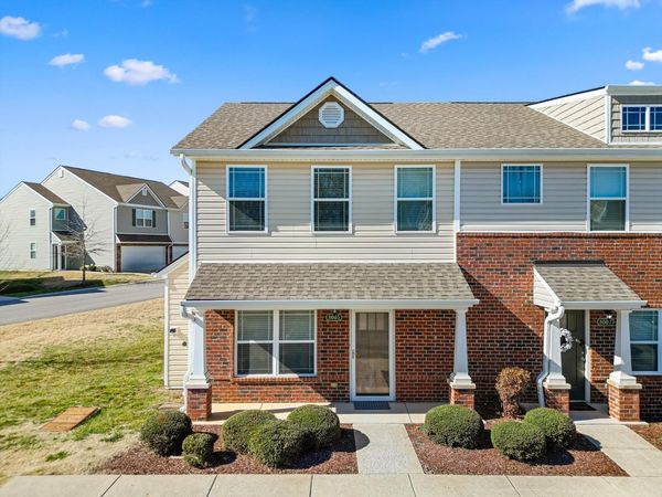 8005 Tuberose Ct, Spring Hill, TN 37174