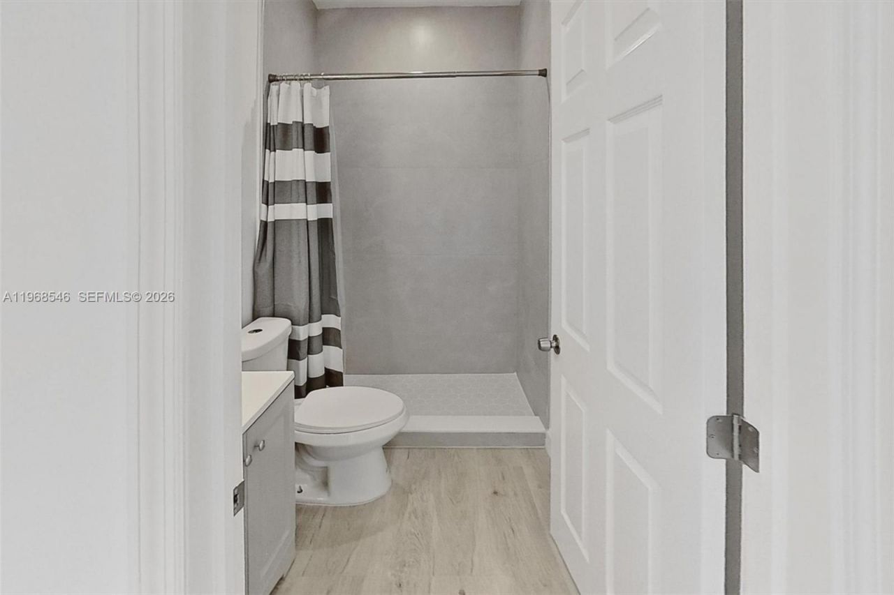 4237 SW 7th St , Miami, FL 33134 Photo