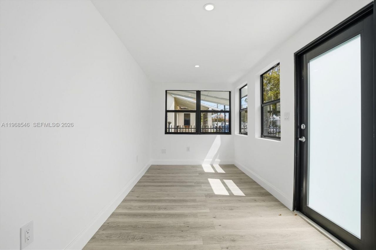 4237 SW 7th St , Miami, FL 33134 Photo