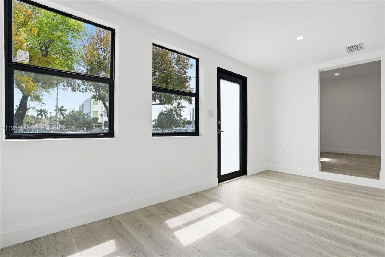 4237 SW 7th St , Miami, FL 33134 Photo