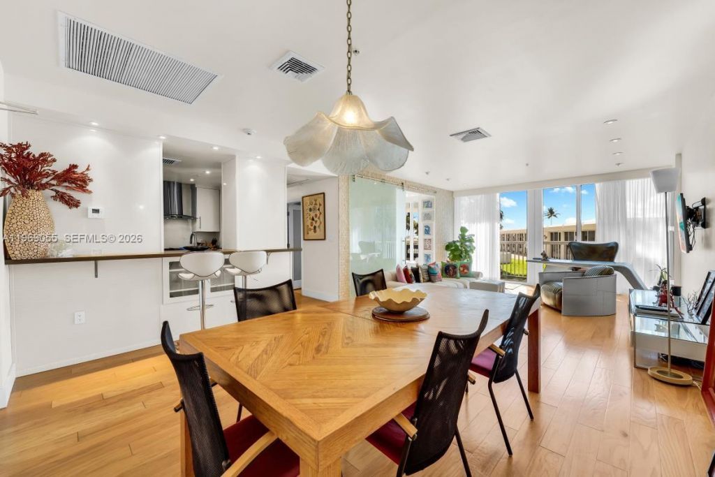10275 Collins Ave, Unit 102, Bal Harbour, FL 33154 Photo