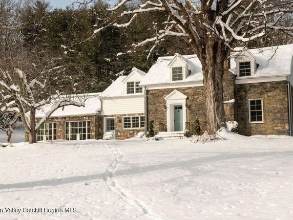 401 Buck Road, Stone Ridge, NY 12484