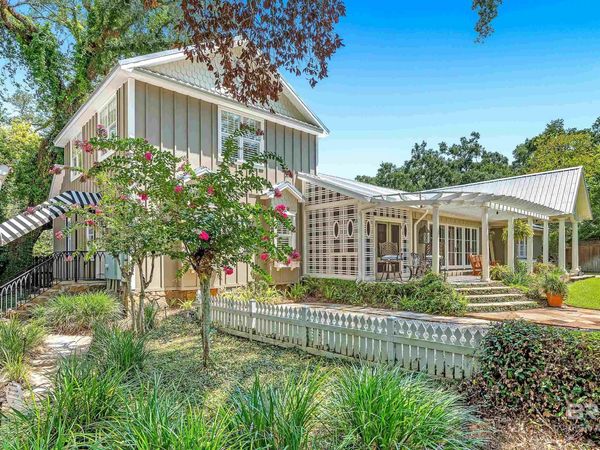 113 Atkinson Lane, Fairhope, AL 36532