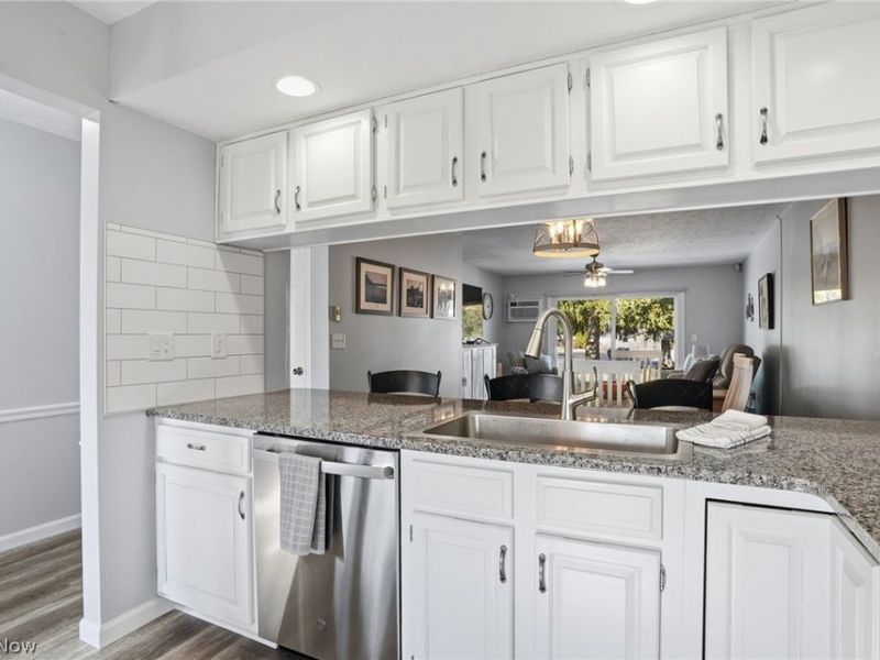 721 Creekside Drive, Huron, OH 44839 Photo 4