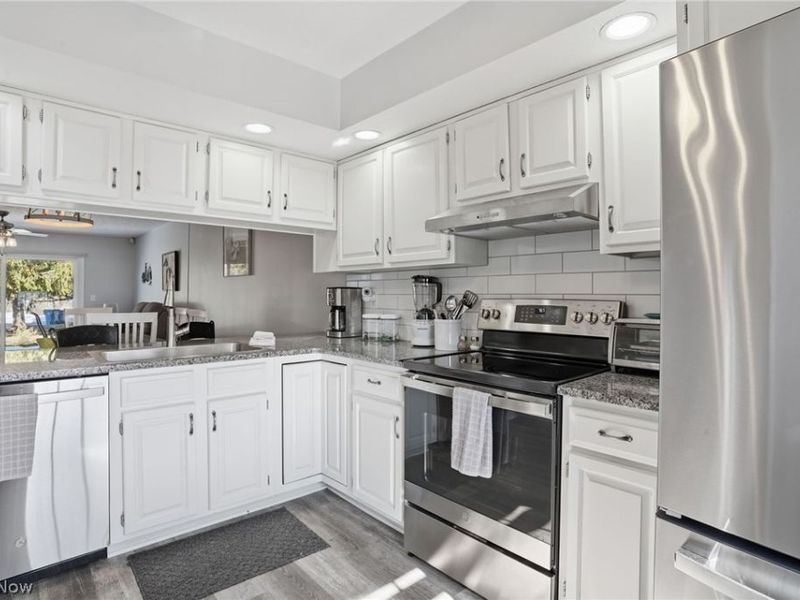 721 Creekside Drive, Huron, OH 44839 Photo 5