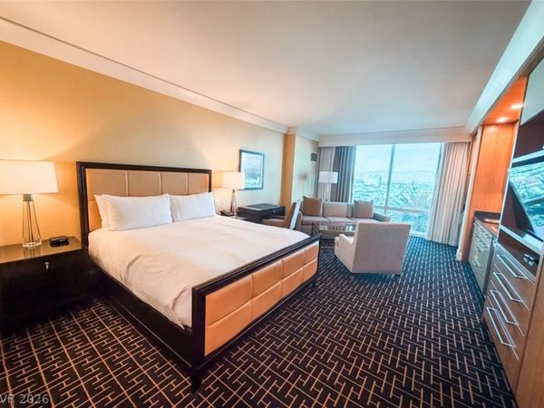 2000 N Fashion Show Drive , Unit 1815, Las Vegas, NV 89109