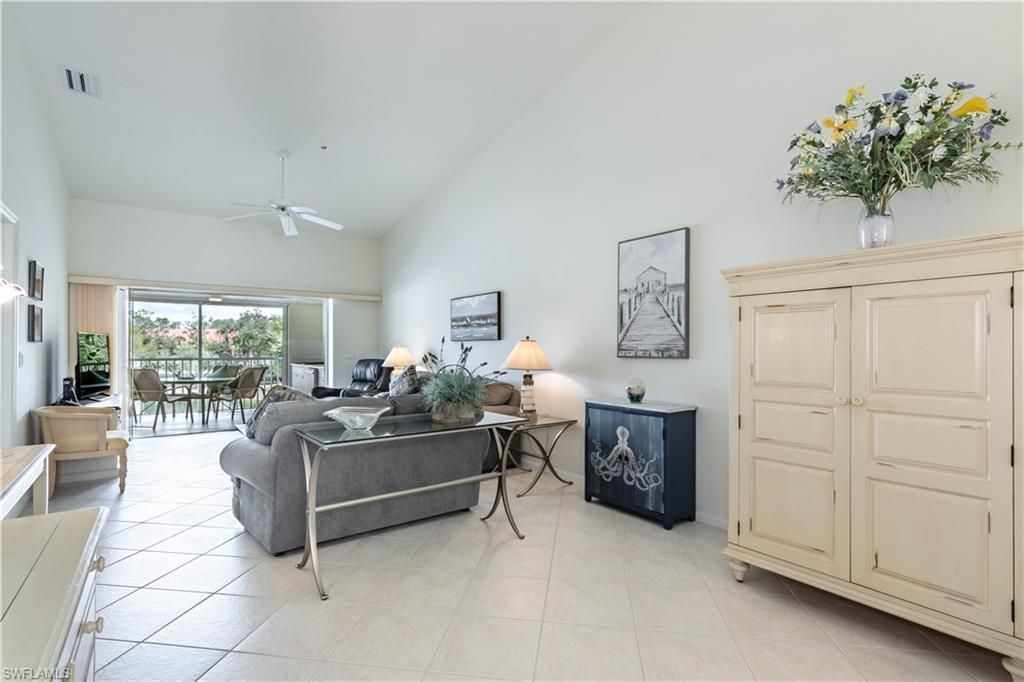6830 Beach Resort Dr, Unit 12, Naples, FL 34114 Photo