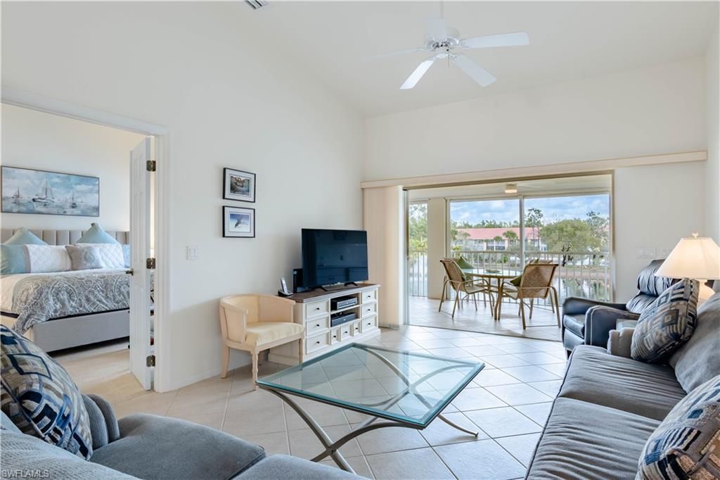 6830 Beach Resort Dr, Unit 12, Naples, FL 34114 Photo