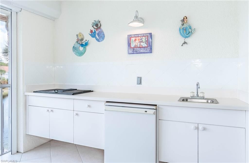 6830 Beach Resort Dr, Unit 12, Naples, FL 34114 Photo