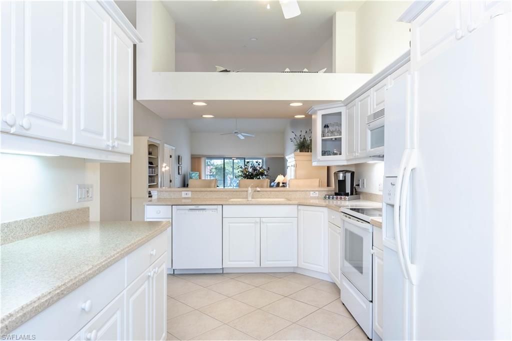 6830 Beach Resort Dr, Unit 12, Naples, FL 34114 Photo