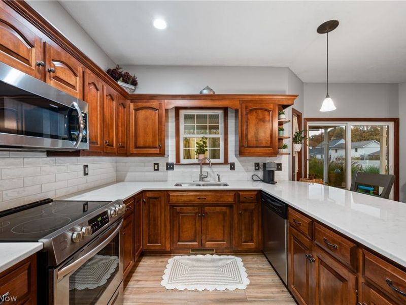 268 Schoenbrunn Drive NE, New Philadelphia, OH 44663 Photo 15