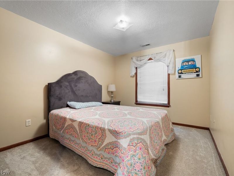 268 Schoenbrunn Drive NE, New Philadelphia, OH 44663 Photo 27