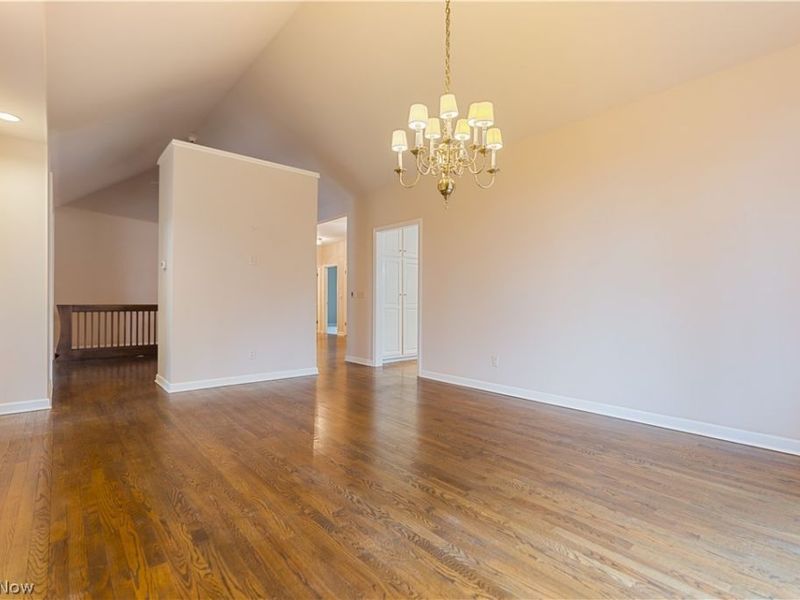 48 La Salle Court SE, Canton, OH 44709 Photo 11