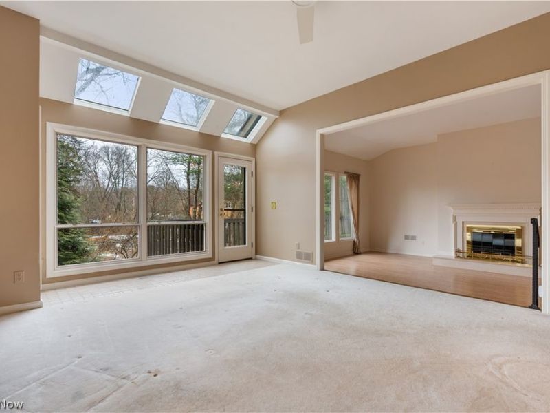 48 La Salle Court SE, Canton, OH 44709 Photo 19