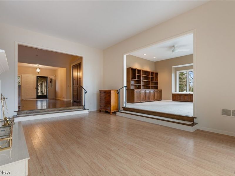 48 La Salle Court SE, Canton, OH 44709 Photo 23