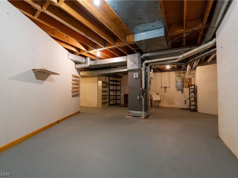 48 La Salle Court SE, Canton, OH 44709 Photo 42