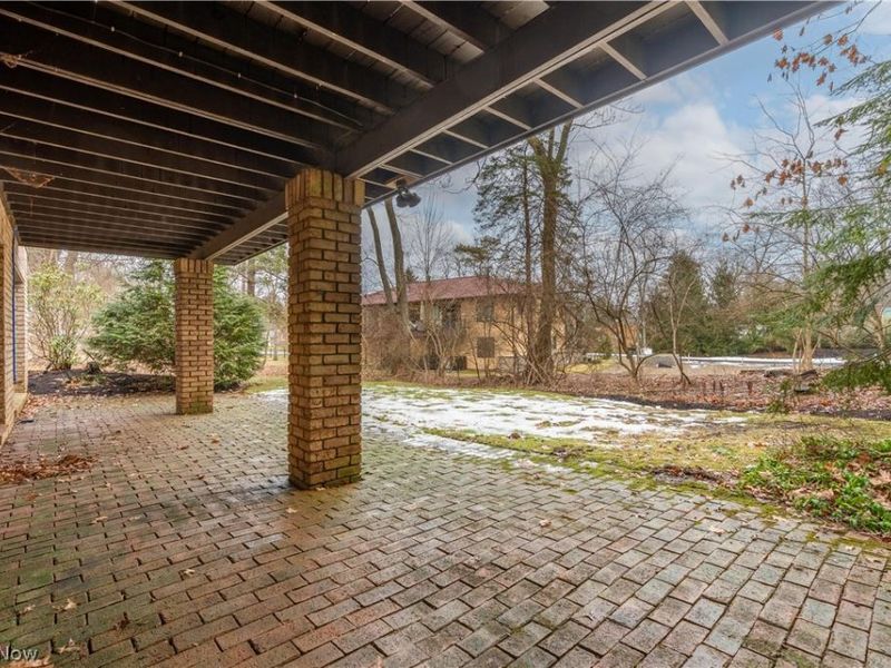 48 La Salle Court SE, Canton, OH 44709 Photo 6