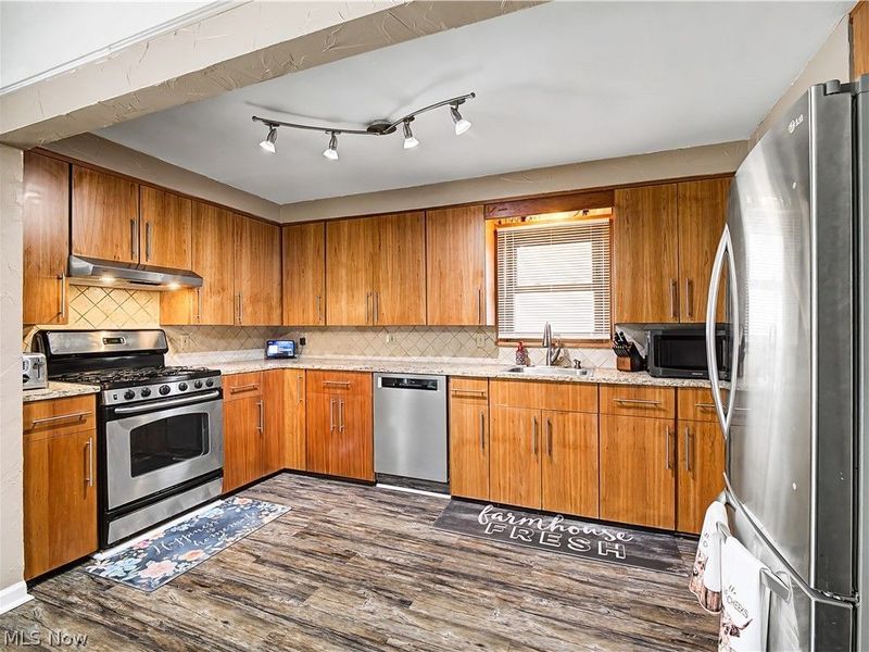 6845 Commonwealth Boulevard, Cleveland, OH 44130 Photo 12