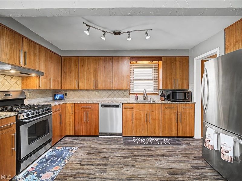 6845 Commonwealth Boulevard, Cleveland, OH 44130 Photo 13