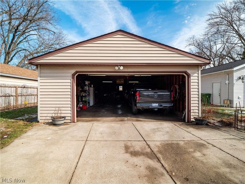 6845 Commonwealth Boulevard, Cleveland, OH 44130 Photo 37