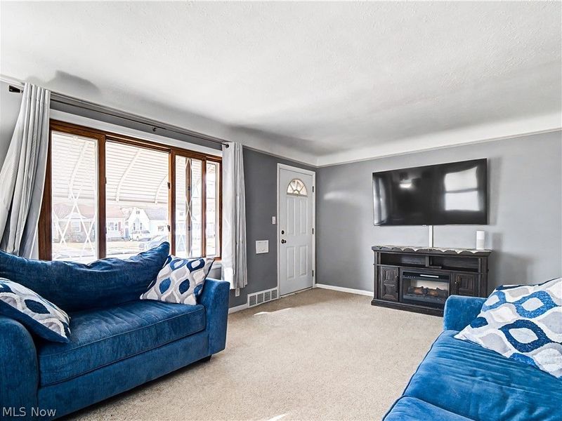 6845 Commonwealth Boulevard, Cleveland, OH 44130 Photo 8