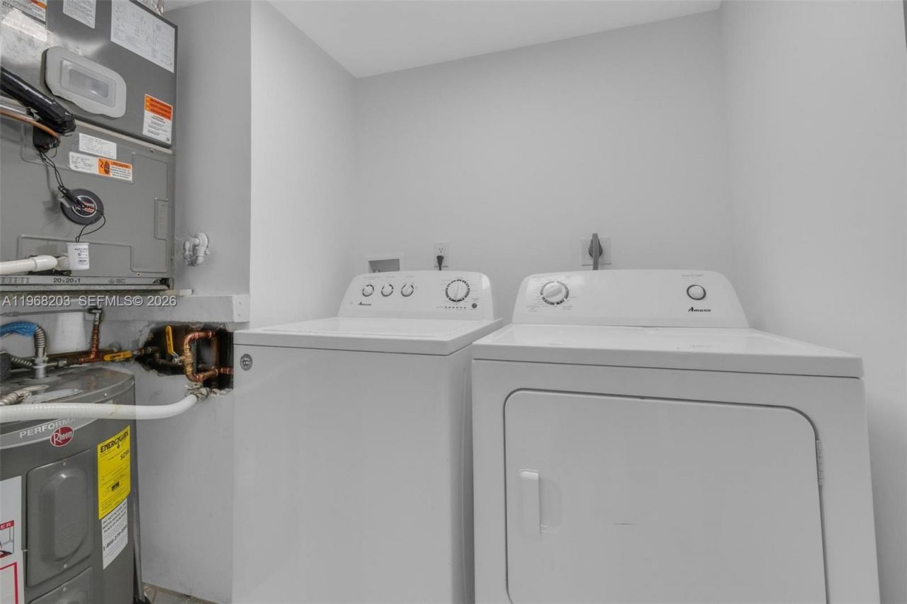 16300 Golf Club Rd, Unit 401, Weston, FL 33326 Photo