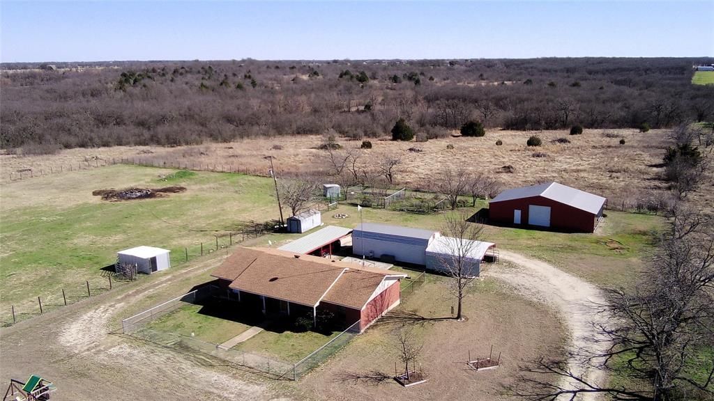 936 County Road 109, Riesel, TX 76682 Main Photo