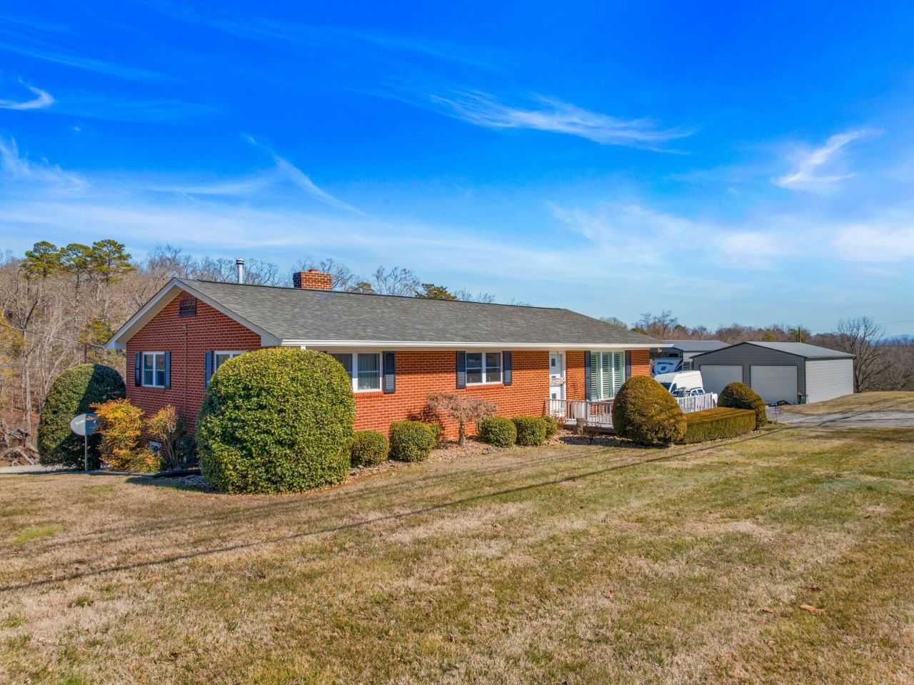 1076 Gay Street, Dandridge, TN 37725 Main Photo