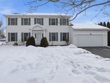 89 Maida Drive, Spencerport, NY 14559