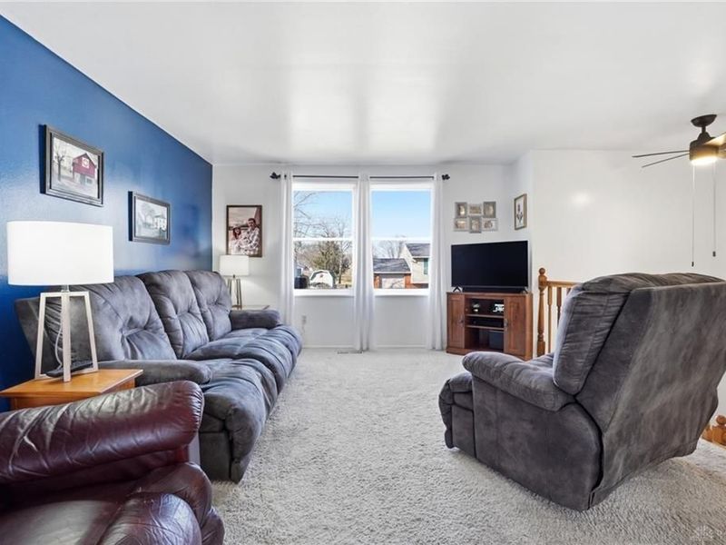 129 Lexington Farm Road, Union, OH 45322 Photo 4