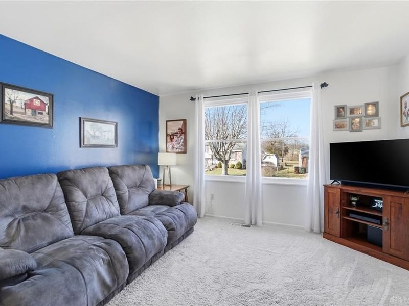 129 Lexington Farm Road, Union, OH 45322 Photo 6