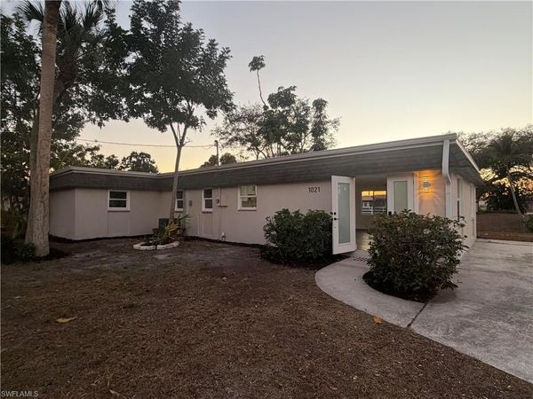 1021 April LN, NORTH FORT MYERS, FL 33903