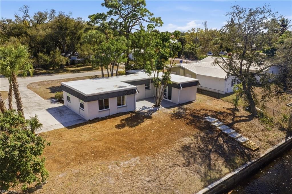 1021 April Ln, North Fort Myers, FL 33903 Photo