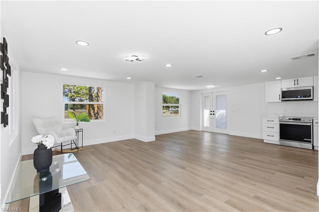 1021 April Ln, North Fort Myers, FL 33903 Photo