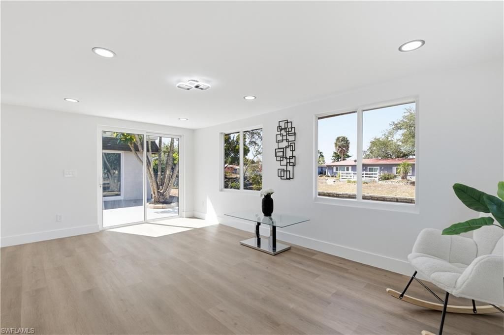 1021 April Ln, North Fort Myers, FL 33903 Photo