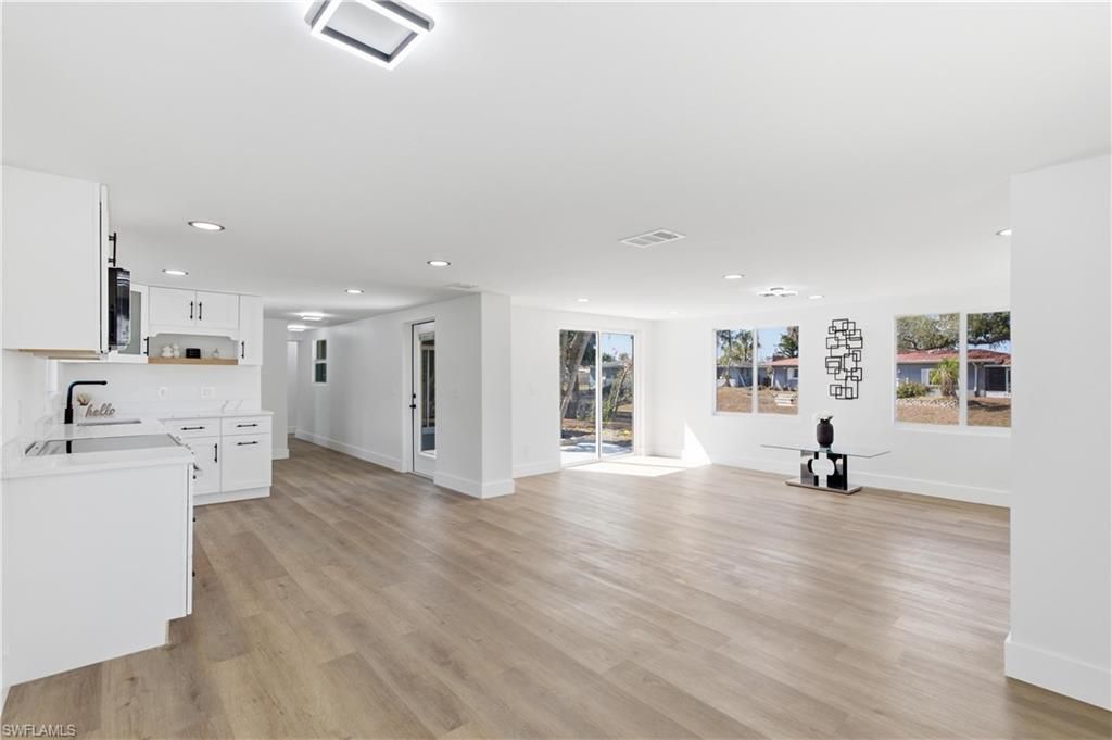 1021 April Ln, North Fort Myers, FL 33903 Photo