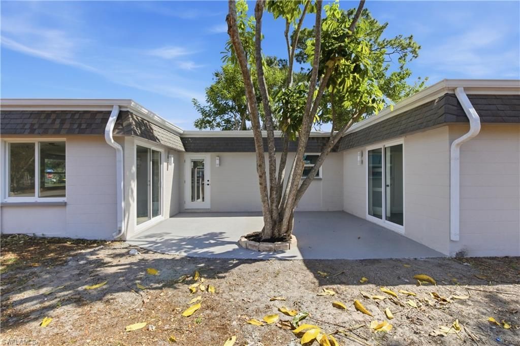 1021 April Ln, North Fort Myers, FL 33903 Photo