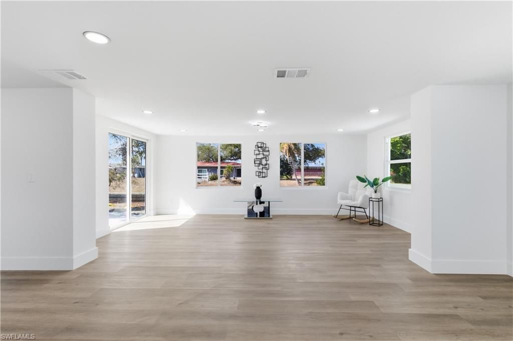 1021 April Ln, North Fort Myers, FL 33903 Photo