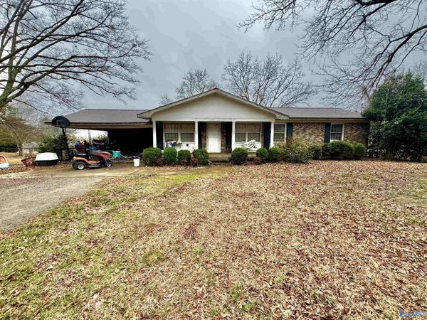 585 Ranch Road, Hamilton, AL 35570