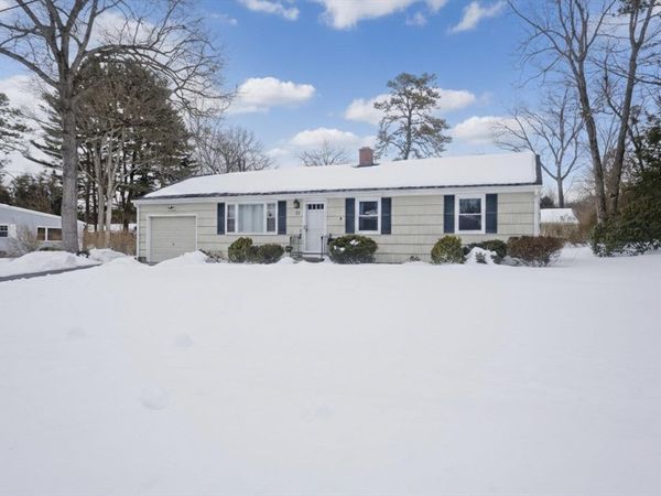 53 Meadowlark, Longmeadow, MA 01106